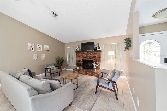3720 SE 24TH STREET, Ocala, FL 34471