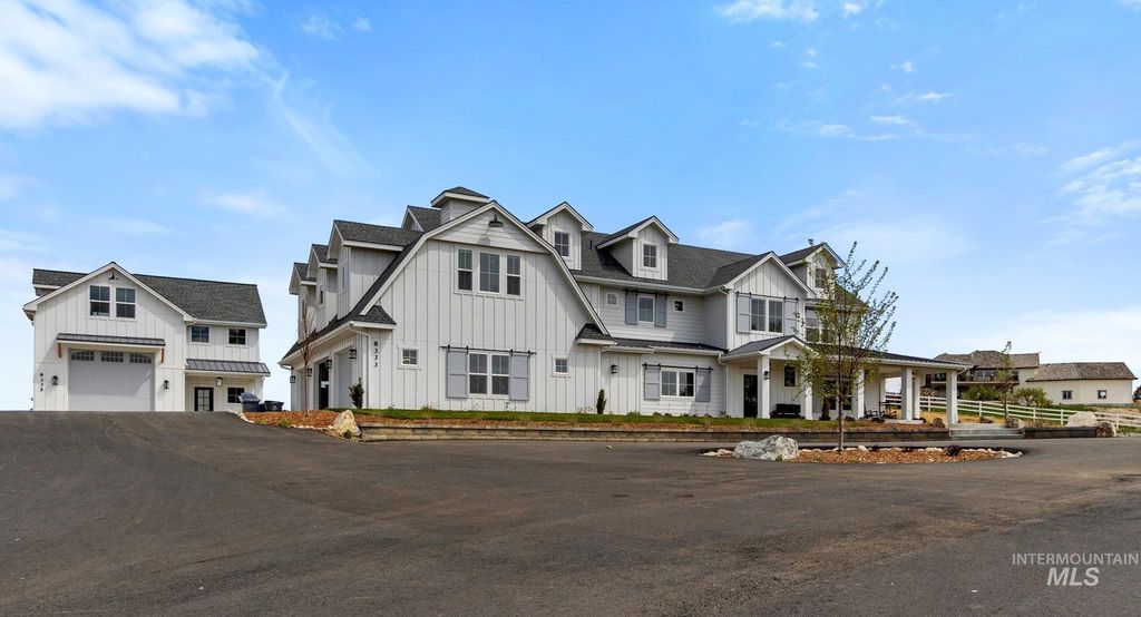 8333 Partridge Dr, Nampa, ID 83686 photo 2
