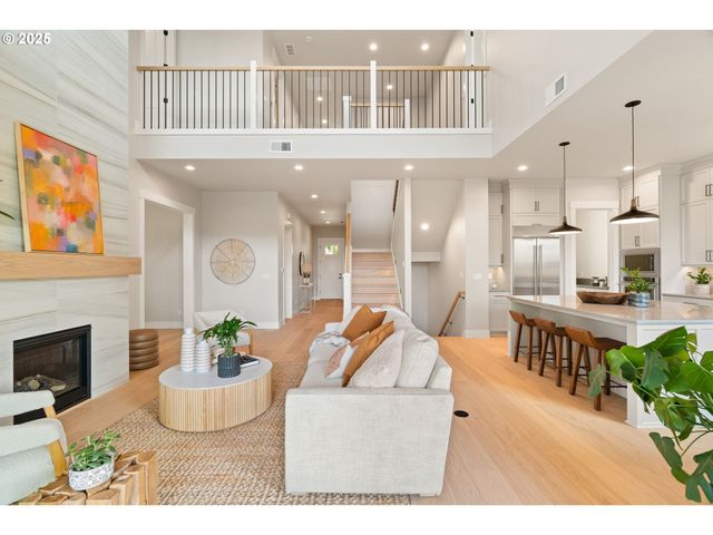 2285 Satter St, West Linn, OR 97068