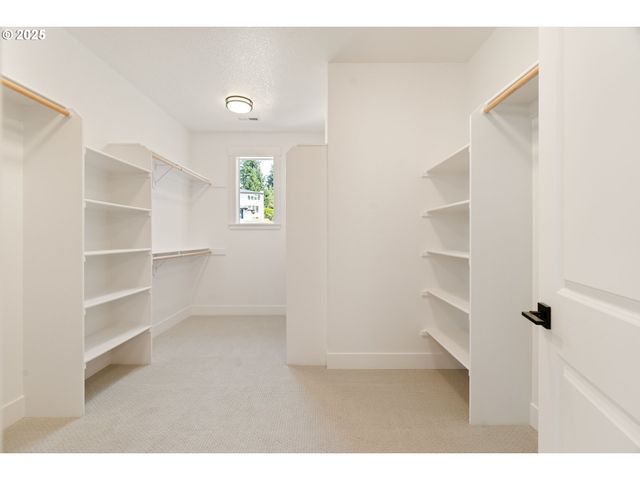 2285 Satter St, West Linn, OR 97068