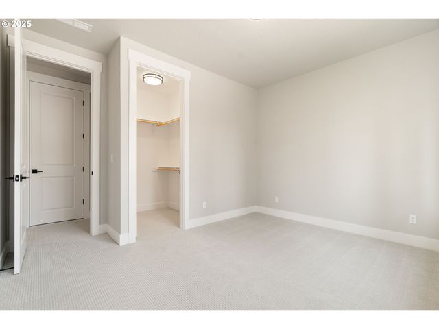 2285 Satter St, West Linn, OR 97068