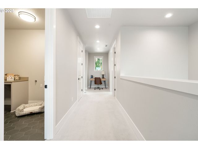 2285 Satter St, West Linn, OR 97068