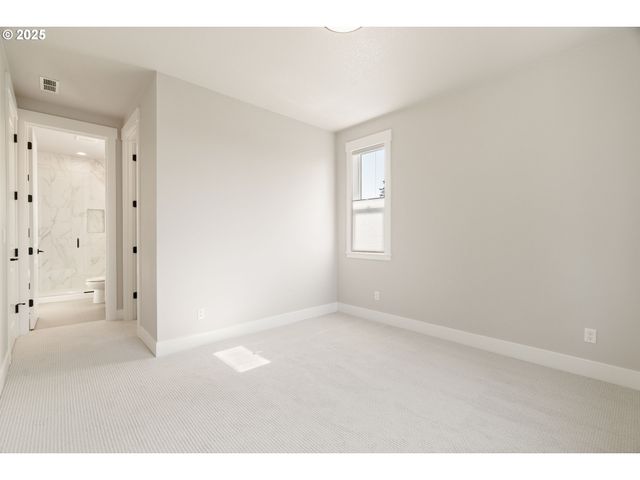 2285 Satter St, West Linn, OR 97068