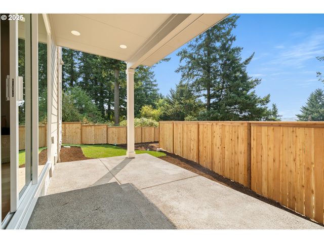 2285 Satter St, West Linn, OR 97068