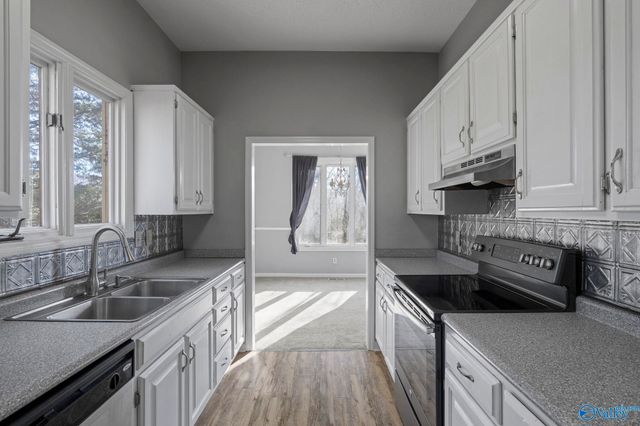 201 Mountain Ridge Drive, Huntsville, AL 35801