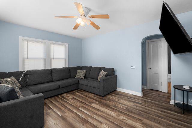 1619 20th Avenue, Rock Island, IL 61201