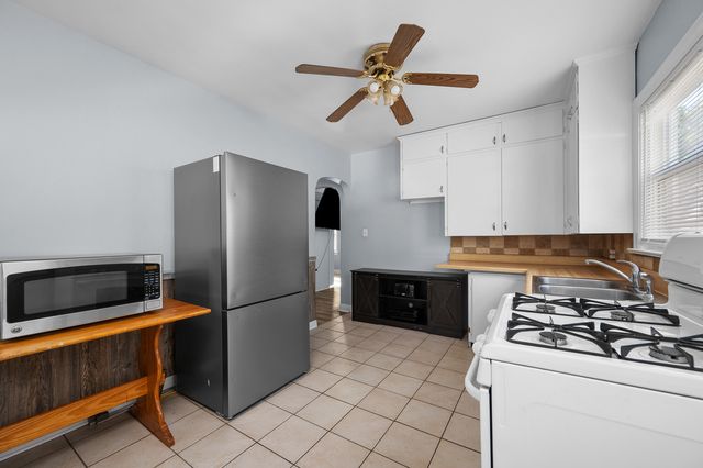 1619 20th Avenue, Rock Island, IL 61201