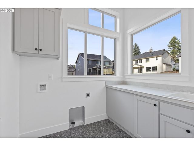 14988 Se Andre Way, Clackamas, OR 97015