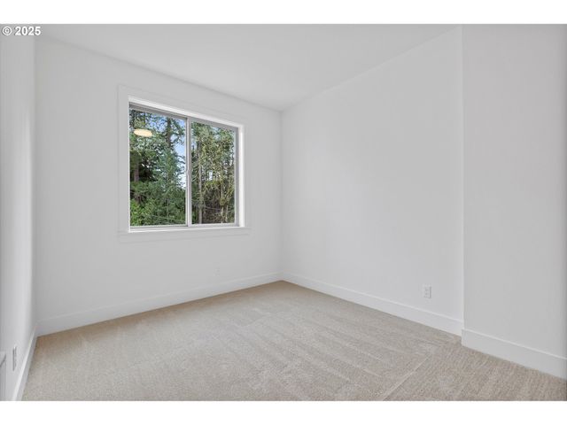 14988 Se Andre Way, Clackamas, OR 97015