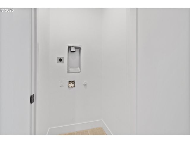 14988 Se Andre Way, Clackamas, OR 97015