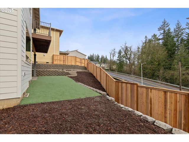 14988 Se Andre Way, Clackamas, OR 97015