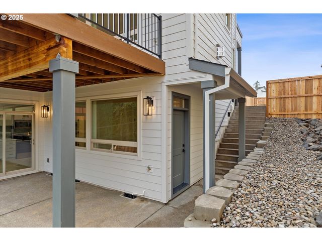 14988 Se Andre Way, Clackamas, OR 97015