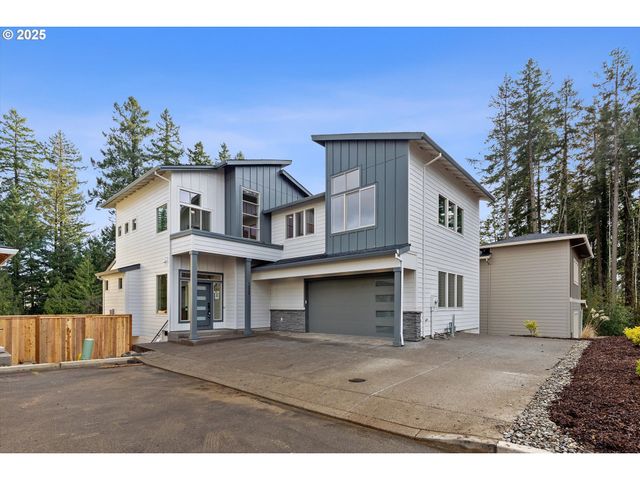14988 Se Andre Way, Clackamas, OR 97015