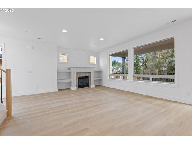 14988 Se Andre Way, Clackamas, OR 97015