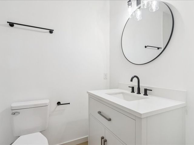 114 Cherry Lane, Riverside, IA 52327