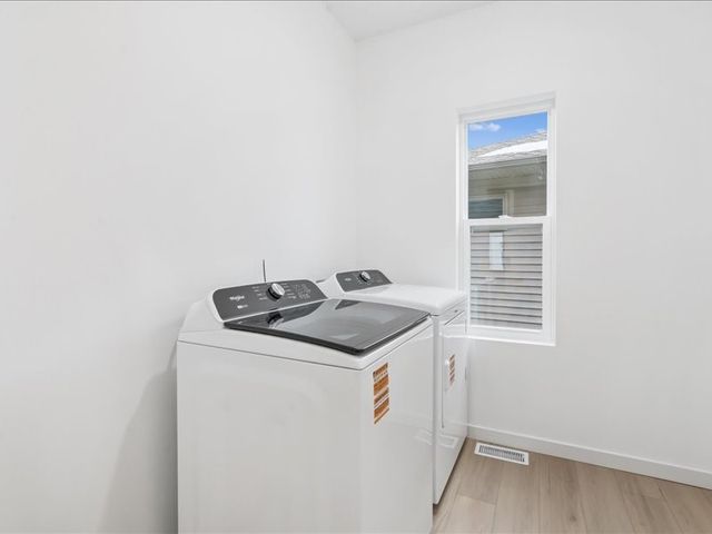 114 Cherry Lane, Riverside, IA 52327