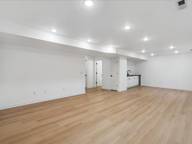 114 Cherry Lane, Riverside, IA 52327