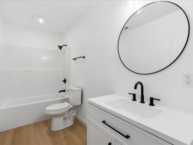 114 Cherry Lane, Riverside, IA 52327