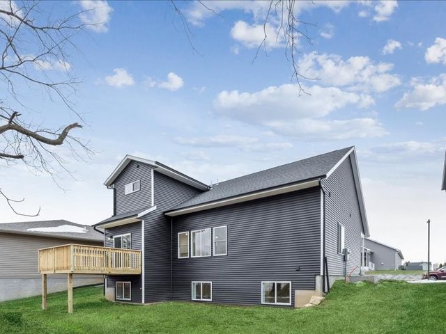 114 Cherry Lane, Riverside, IA 52327