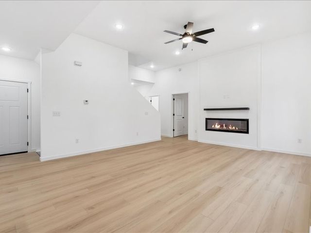 114 Cherry Lane, Riverside, IA 52327