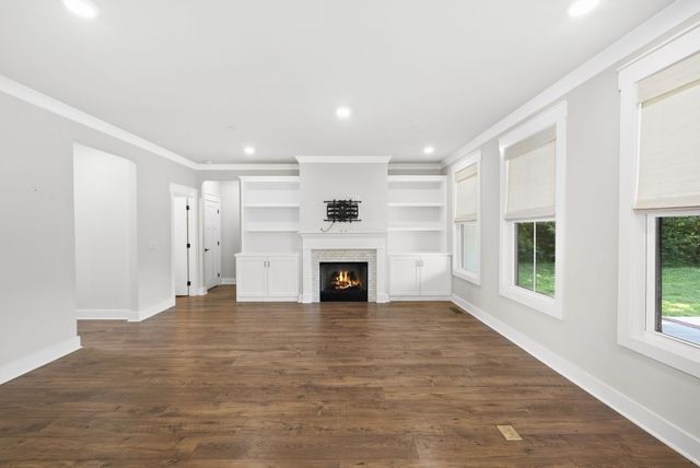2744 Morrow Ln, Columbia, TN 38401