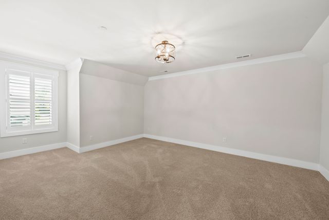 2744 Morrow Ln, Columbia, TN 38401