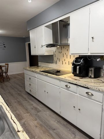 1499 Eastwood Drive, Muskegon, MI 49442