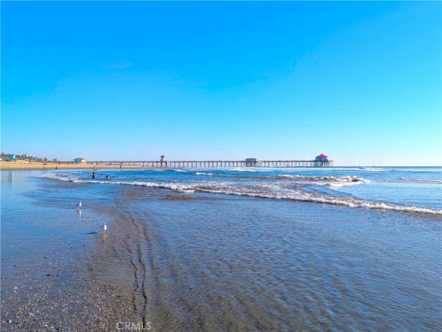8204 Constantine Drive, Huntington Beach, CA 92646