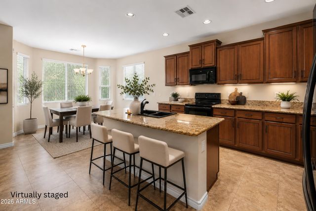 3334 E GRAND CANYON Drive, Chandler, AZ 85249