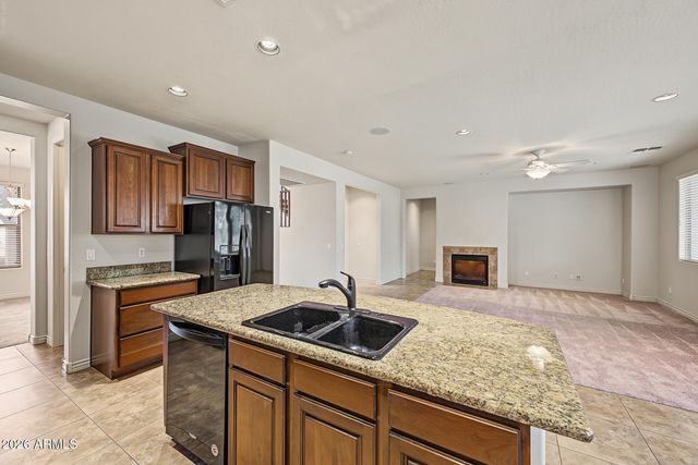 3334 E GRAND CANYON Drive, Chandler, AZ 85249