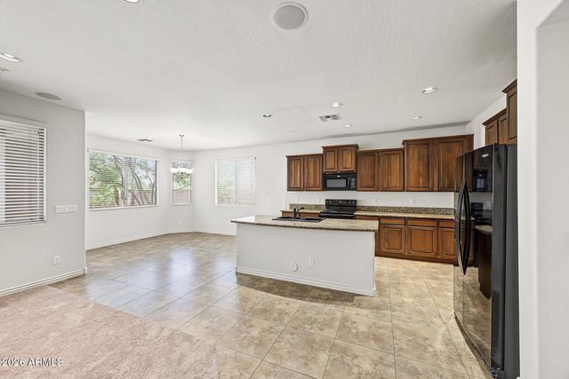 3334 E GRAND CANYON Drive, Chandler, AZ 85249