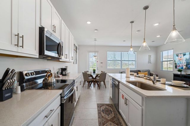 630 LONGBOAT DRIVE, Davenport, FL 33896