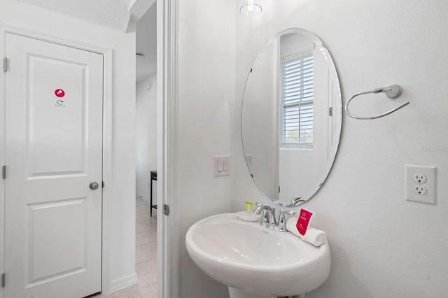 630 LONGBOAT DRIVE, Davenport, FL 33896