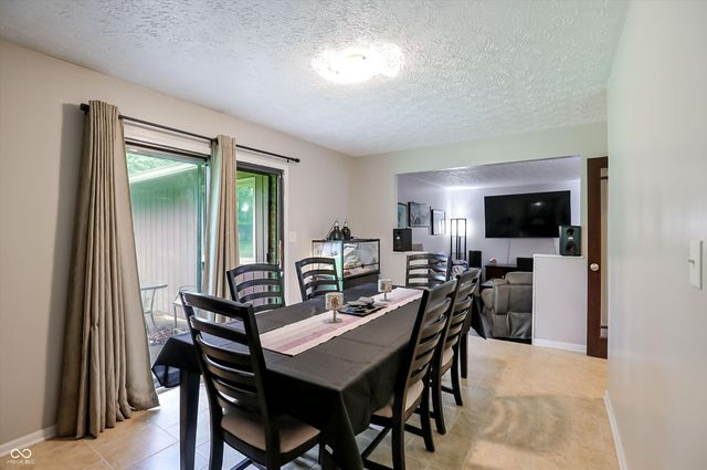 8916 S Franklin Road, Indianapolis, IN 46259