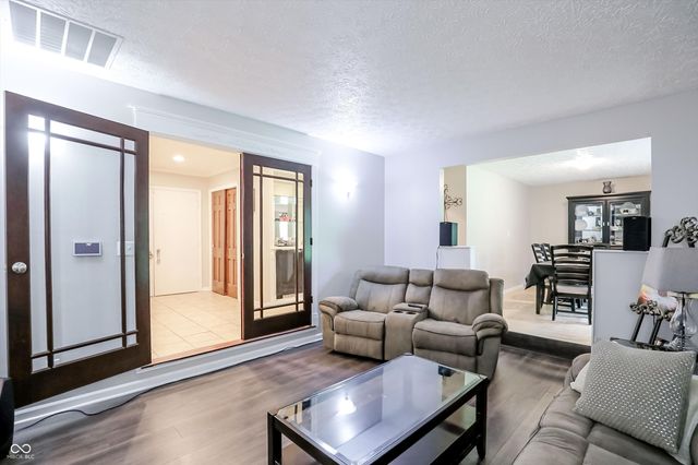 8916 S Franklin Road, Indianapolis, IN 46259