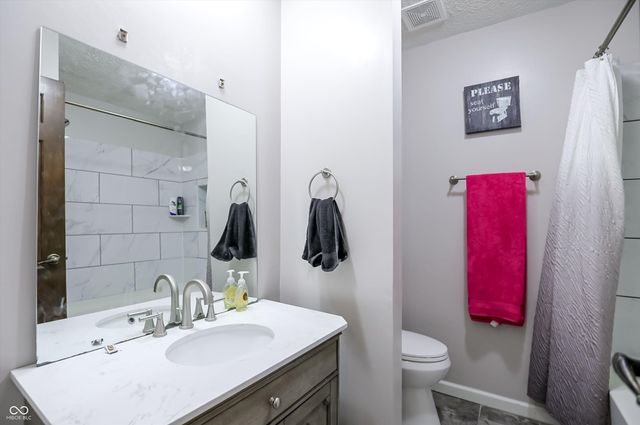 8916 S Franklin Road, Indianapolis, IN 46259