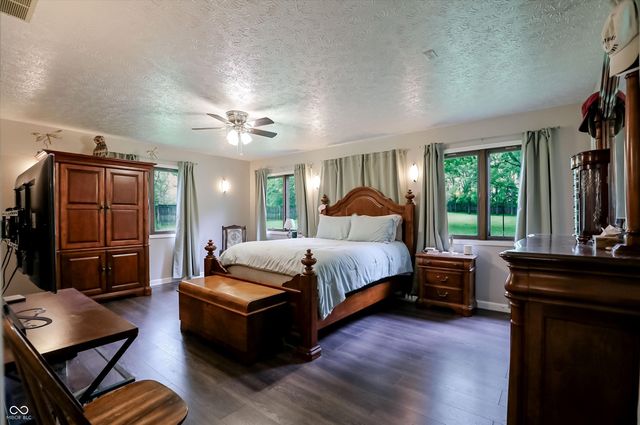 8916 S Franklin Road, Indianapolis, IN 46259