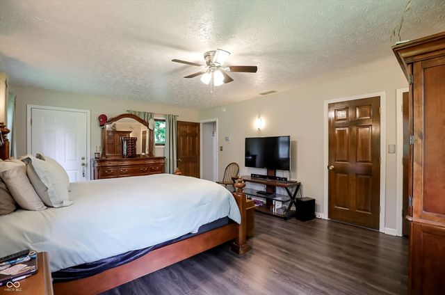 8916 S Franklin Road, Indianapolis, IN 46259