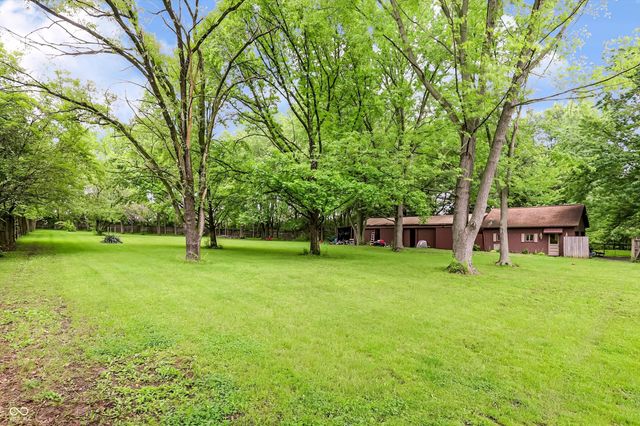 8916 S Franklin Road, Indianapolis, IN 46259