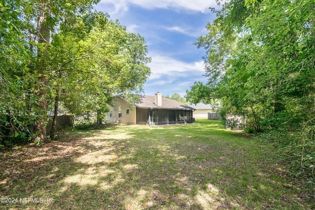 8642 HAMMOND FOREST Drive, Jacksonville, FL 32221