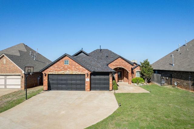 3917 Normandy Road, Edmond, OK 73013