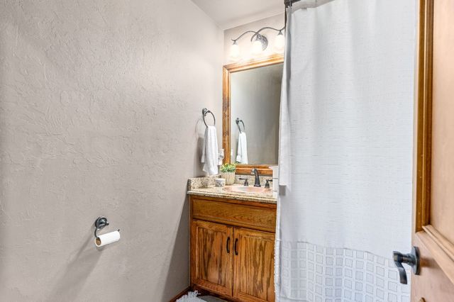 3917 Normandy Road, Edmond, OK 73013
