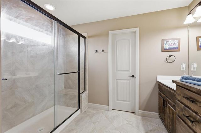 1406 Silhouette Drive, Kearney, MO 64060
