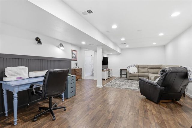 1406 Silhouette Drive, Kearney, MO 64060