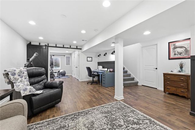 1406 Silhouette Drive, Kearney, MO 64060