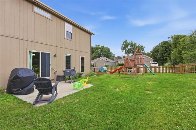 1406 Silhouette Drive, Kearney, MO 64060