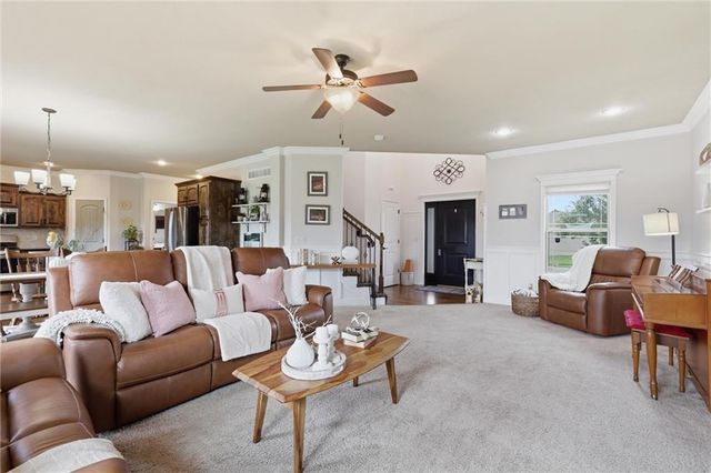 1406 Silhouette Drive, Kearney, MO 64060