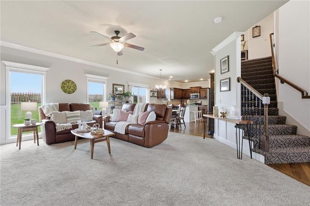 1406 Silhouette Drive, Kearney, MO 64060