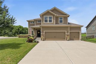 1406 Silhouette Drive, Kearney, MO 64060
