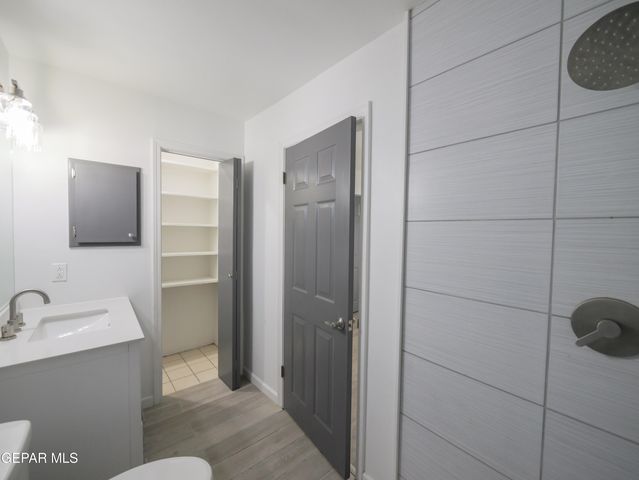 339 Medina Street A, El Paso, TX 79905